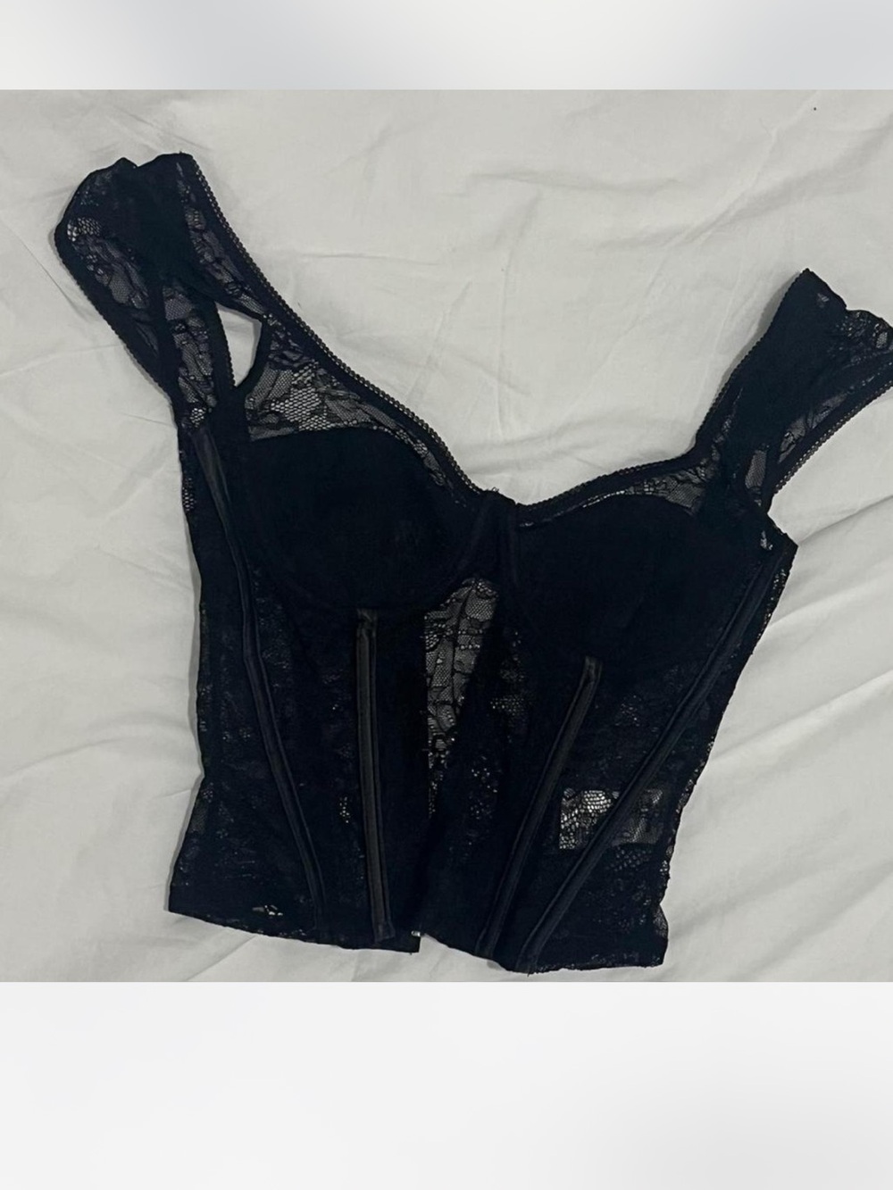 Size S Black delicate lace corset top with boning butterfly sleeve vintage inspo